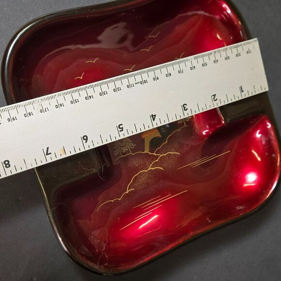 Vintage Japanese Lacquerware Ashtray & Salt Pepper Set Red & Black w Gold Pagoda - Picture 8 of 9